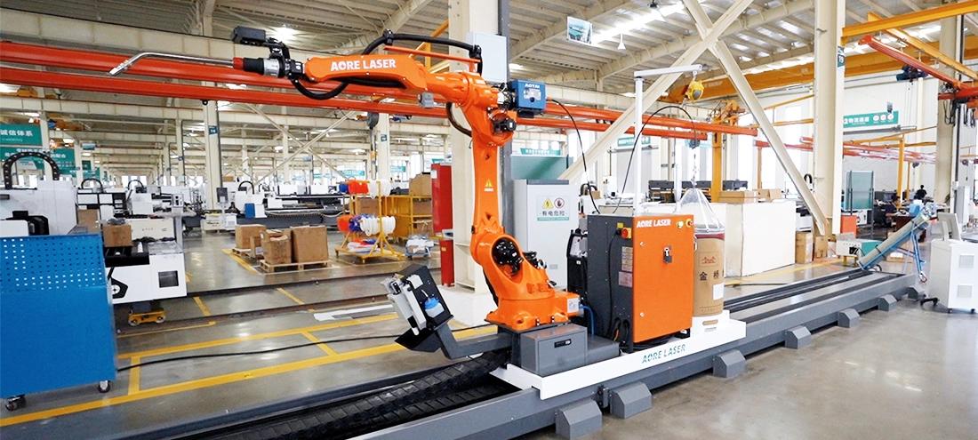 7-Achs-Schweißroboter für Bodenschienen (1).jpg